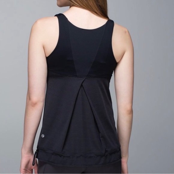 Lululemon Run Ta Ta Topper Top Shirt Size 8 - Picture 2 of 9